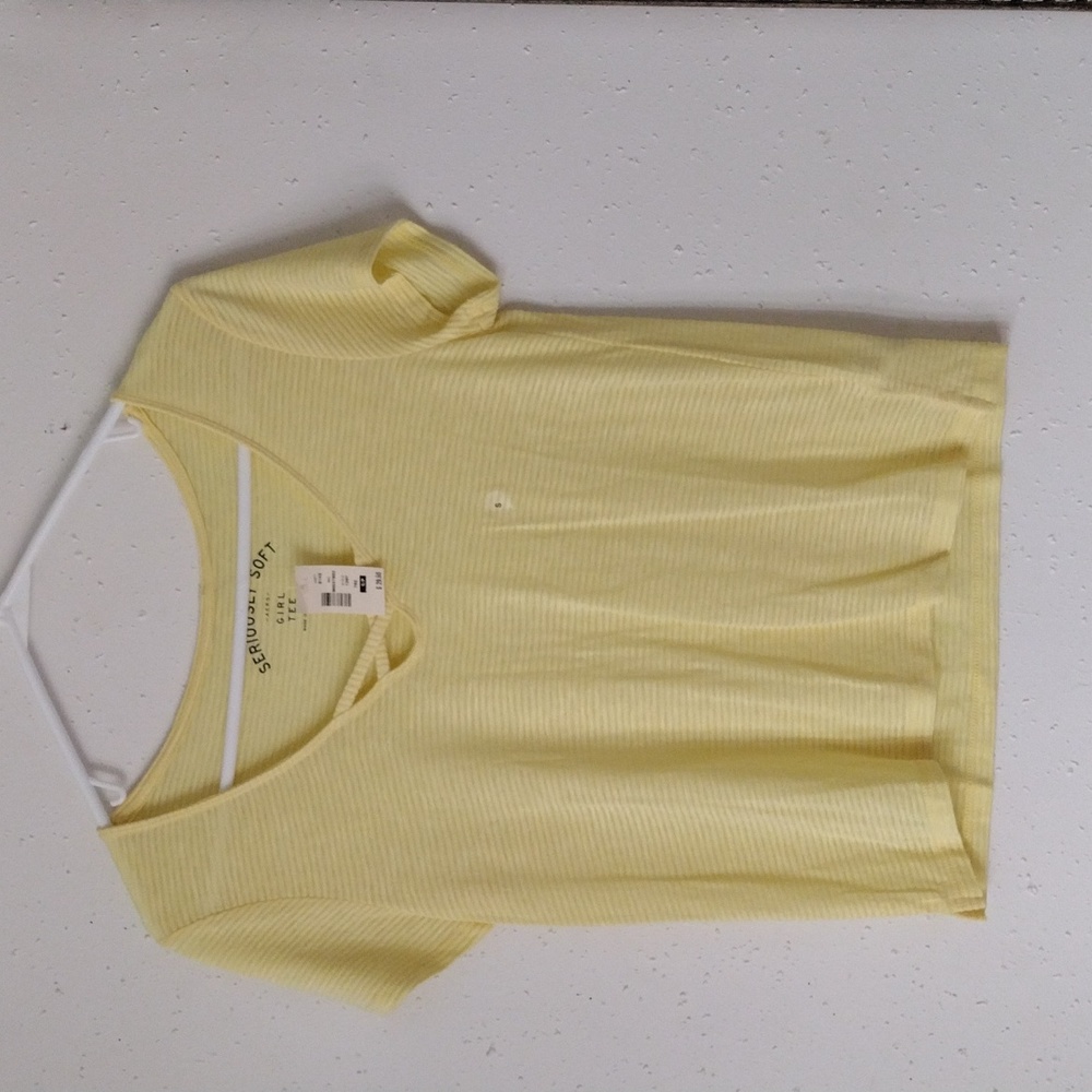 New with tags aero small girls tee